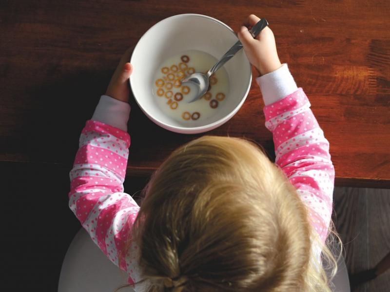Σχολικά γεύματα: Η κυβερνητική αναλγησία καλά κρατεί