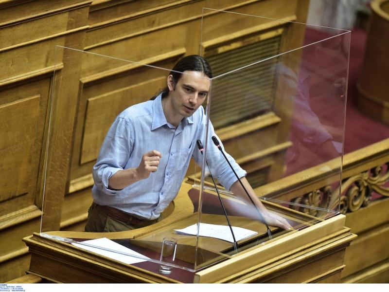 Τηλεκπαίδευση-Αρσένης: Η κυβέρνηση διέκοψε δωρεάν ίντερνετ για μαθητές