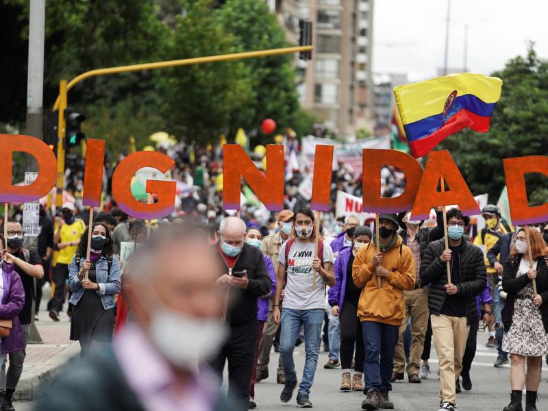 Κολομβία: Ο στρατός στους δρόμους ενάντια στους διαδηλωτές