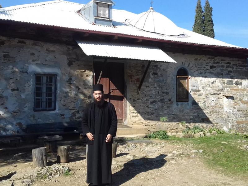 Μονή Πετράκη: Στο Δρομοκαΐτειο ο ιερέας που επιτέθηκε με βιτριόλι 