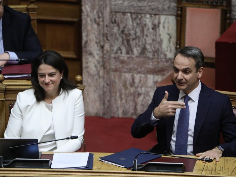 ΣΥΡΙΖΑ: Ο πρωθυπουργός «φεύγουμε Ευρώπη» θεσμοθετεί τον «κόφτη» της ΕΒΕ