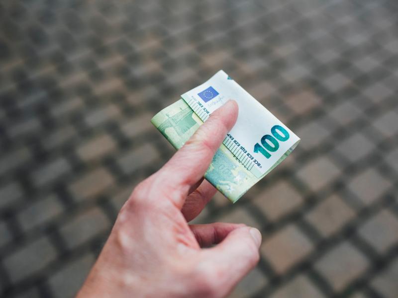 ΟΠΕΚΑ: Πώς θα λάβετε το άγνωστο επίδομα των 600 ευρώ