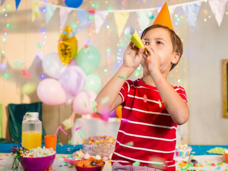 Οι ειδικοί προειδοποιούν: Τα παιδικά πάρτι βοηθούν στην εξάπλωση του κορονοϊού