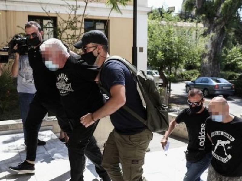 Στον ανακριτή ο αστυνομικός και ο πατέρας της 19χρονης από την Ηλιούπολη