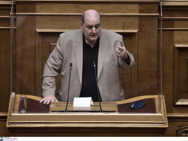 Φίλης: Απόπειρα «παγίδευσης» της Σακελλαροπούλου με στόχο την προώθηση των ιδιωτικών πανεπιστημίων