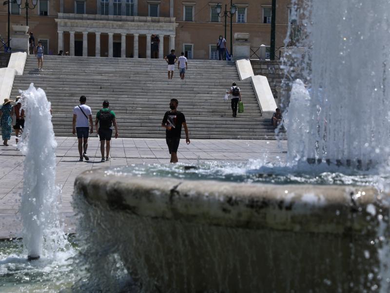 Καιρός: Άνοδος της θερμοκρασίας αλλά.. και βροχές την Παρασκευή 27/5