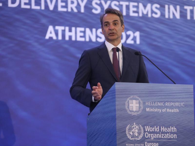 Μητσοτάκης σε εκπαιδευτικούς: Σας παρακαλώ, εμβολιαστείτε