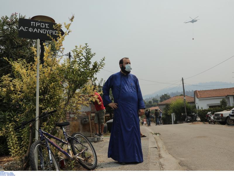 Φωτιές: Αλληλεγγύη προς τους πυρόπληκτους εκφράζουν οι γονείς 