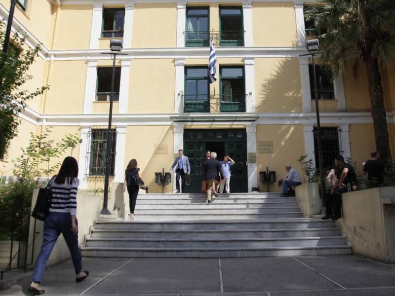 Μάνδρα: Ποινική δίωξη για ανθρωποκτονία από πρόθεση στον 14χρονο