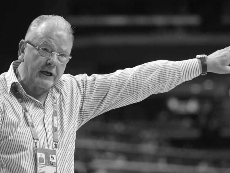 Θρήνος στο ευρωπαϊκό μπάσκετ: Πέθανε ο Ντούσαν Ίβκοβιτς