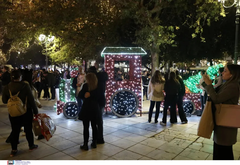 φωταγώγηση Σύνταγμα