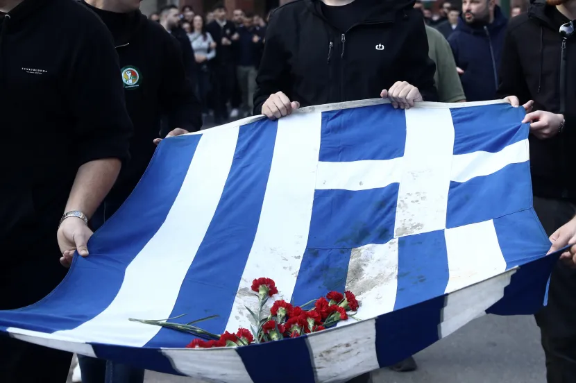 αιματοβαμμένη σημαία Πολυτεχνείου