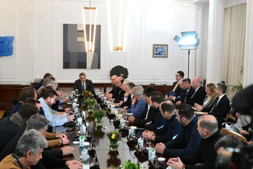 συνάντηση Μητσοτάκη με αγρότες