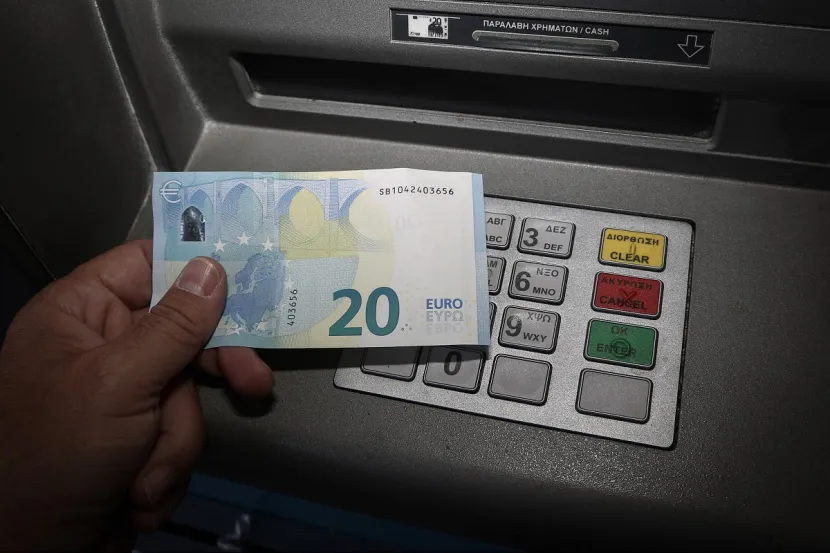 Χρήματα σε ATM