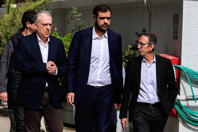 Επίσκεψη της ΝΔ στον Γιώργο Μυλωνάκη στο νοσοκομείο