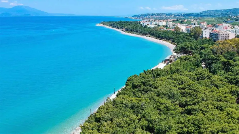 πευκιας