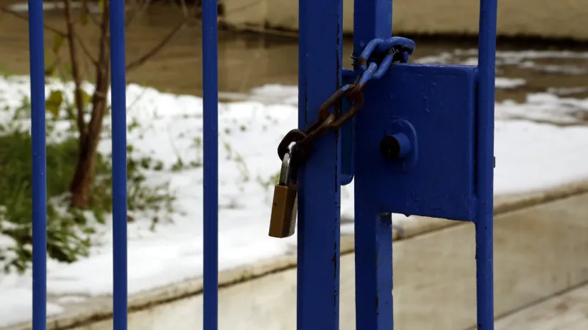 σχολεια λουκετο χιονι