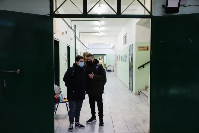πότε ανοίγουν τα σχολεία μαθητές