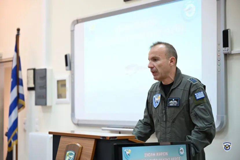 Πτήσεις Μαθητών με Εκπαιδευτικά Αεροσκάφη της ΠΑ