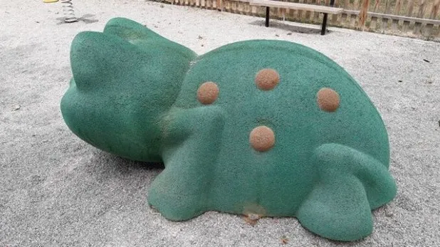 vatraxos_paidiki_xara