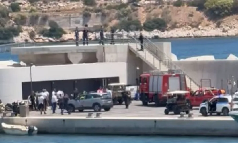 Πτώση ελικοπτέρου στη Βουλιαγμένη