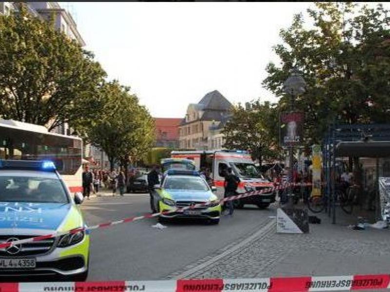 Γερμανία: Άνδρας επιτέθηκε με μαχαίρι σε τρένο - 2νεκροί και 5 τραυματίες