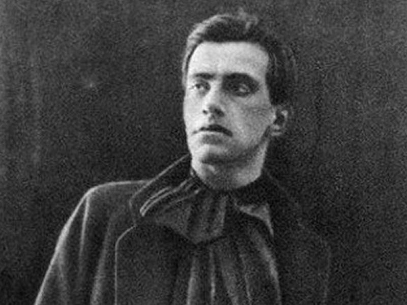 ВЛАДИМИР МАЯКОВСКИЙ СКРИПКА И НЕМНОЖКО НЕРВНО Скрипка издергалась, упрашивая, и 