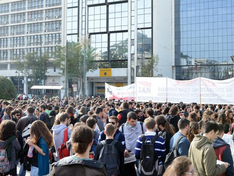Παρεμβάσεις ΔΕ: Nα μην επιτρέψουμε στη νεοφιλελεύθερη «κανονικότητα» να επιβληθεί στα σχολεία και την κοινωνία!