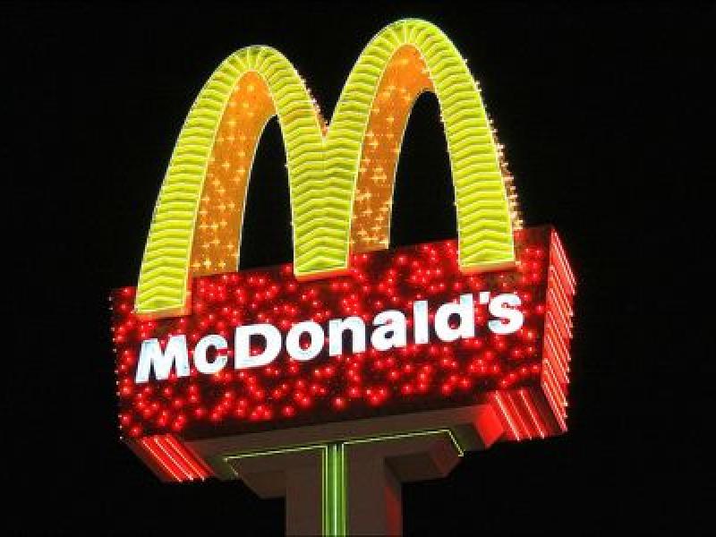 Τραγική δήλωση καγκελάριου στην Αυστρία: «Ας φάνε στα McDonald’s»