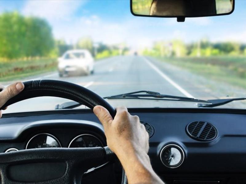 Τι αλλάζει στον ΚΟΚ – Ποιες παραβάσεις οδηγούν σε απώλεια διπλώματος οδήγησης