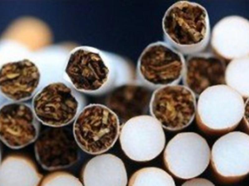 Στα «πράσα» έπιασαν 70χρονο που έκρυβε 2.000 λαθραία καπνικά προϊόντα 