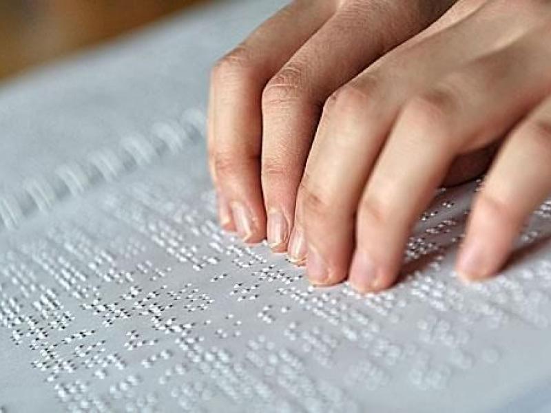 Πανελλήνιος Σύνδεσμος Τυφλών: Νέα μαθήματα εκμάθησης γραφής & ανάγνωσης  Braille | Alfavita