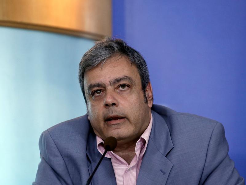 Χρ. Βερναρδάκης: Επιστημονικό μυστήριο το όριο 9 ατόμων σε συναθροίσεις, με σχολικές τάξεις 25 μαθητών