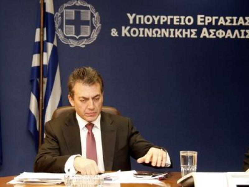Γ. Βρούτσης για κατάργηση της αιτιολόγησης απόλυσης: Βάζουμε τέλος στο φακέλωμα των εργαζόμενων