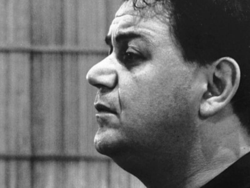 Ο πάντα επίκαιρος Μάνος Χατζηδάκις: Όταν συνηθίζεις το τέρας, αρχίζεις να του μοιάζεις