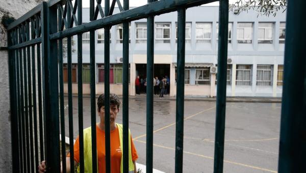 sxoleia kleista kakokairia elpis