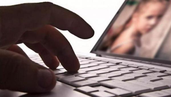 Παιδική πορνογραφία