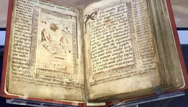 βιβλίο των ελαφιών