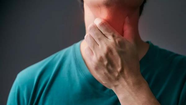 Ενόχληση στον λαιμό