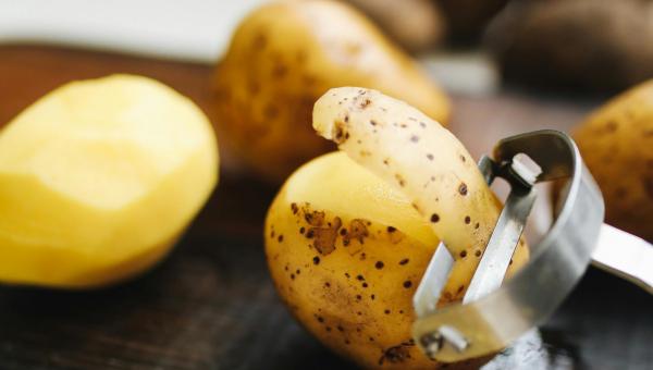 Καθαρισμένες Πατάτες