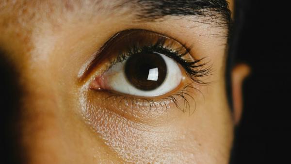 Κόκκινα μάτια