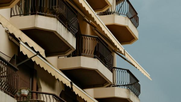 πολυκατοικία