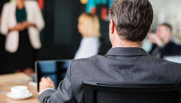 εκπαιδευτικος