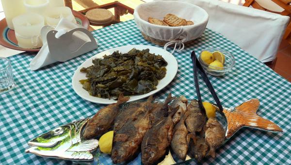 ψάρια τηγανιτά