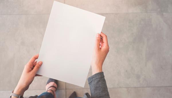 ΛΕΥΚΗ ΚΟΛΛΑ