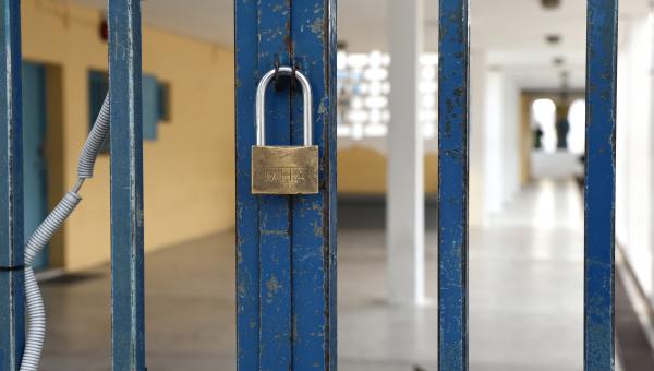 Κλειστά σχολεία