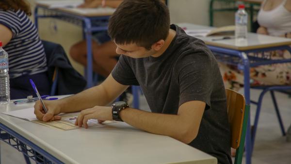 Πανελλαδικές - πανελλήνιες εξετάσεις