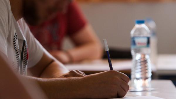 Πανελλαδικές - πανελλήνιες εξετάσεις