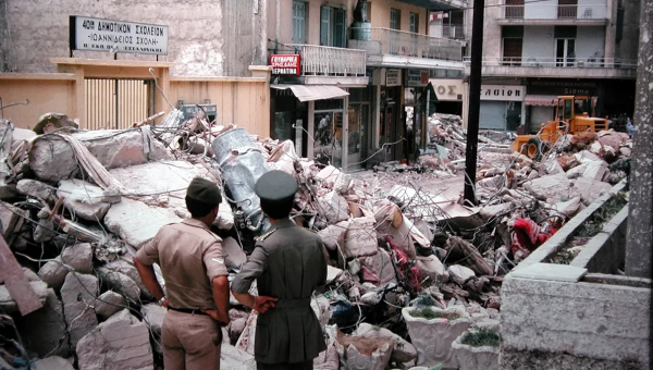 Τενεκεδένιο Σχολείο Θεσσαλονίκης