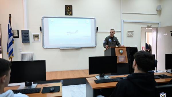 Πτήσεις Μαθητών με Εκπαιδευτικά Αεροσκάφη της ΠΑ